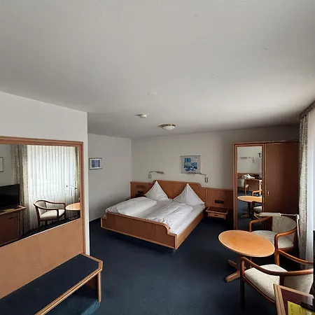 Krone Neuenburg 3* نوينبورغ أم راين