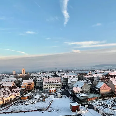 Krone Neuenburg فندق